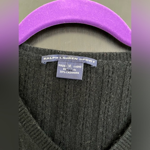 V-neck Cable Knit Sweater - Picture 3 of 9